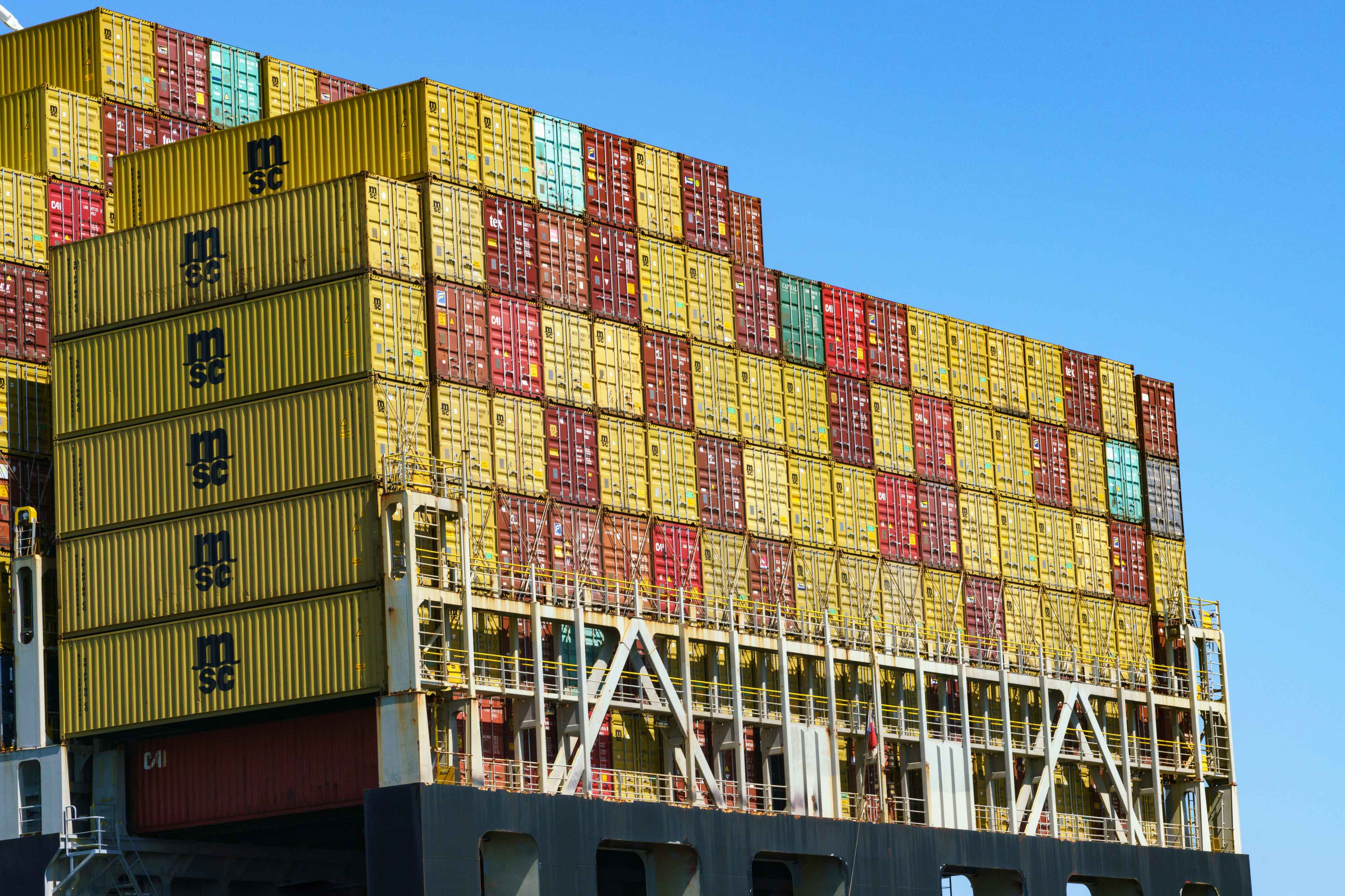 LCL Shipping support behind fcl shipping